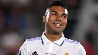 Officially... Manchester United Signs Casemiro