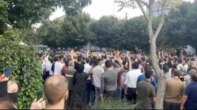 Ahvaz: Iranian Security Forces Surround Revolution Neighborhood