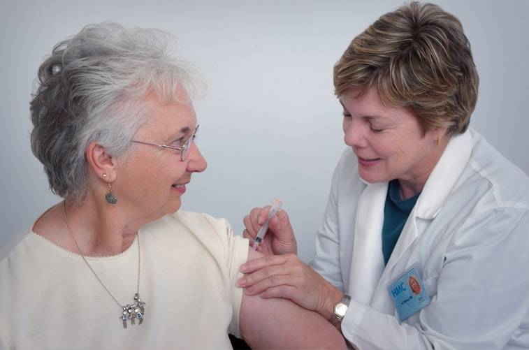 Study: Lower Vaccine Effectiveness Against COVID-19 in Women Compared to Men