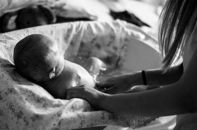 Important Tips for Mothers on Caring for Baby's Skin in Winter