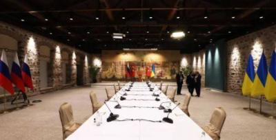 Russian and Ukrainian Negotiators Discuss 'Ceasefire'
