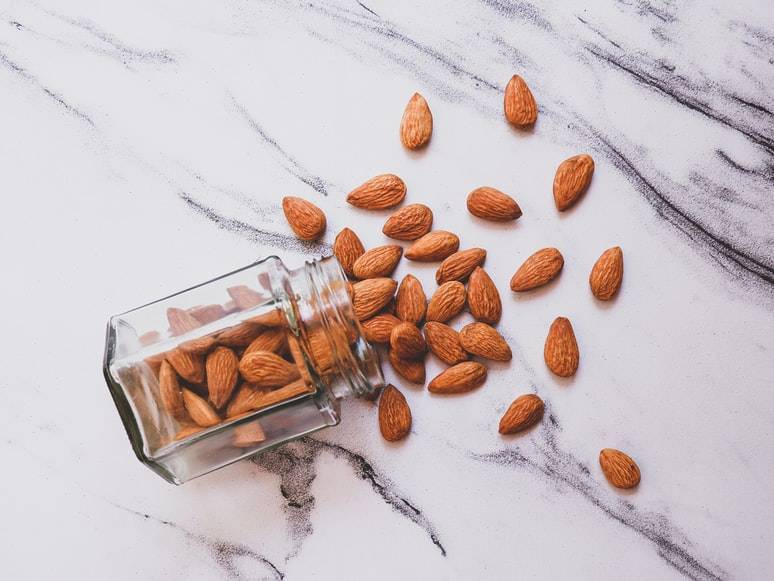 Almonds: A Friend to the Heart Rich in Minerals and Vitamins