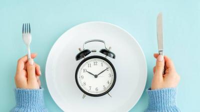 The Best Time to Have Dinner If You Want to Lose Weight