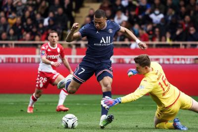 PSG Suffers Heavy Defeat at Monaco