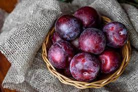 Daily Consumption of Plums Helps with Weight Loss