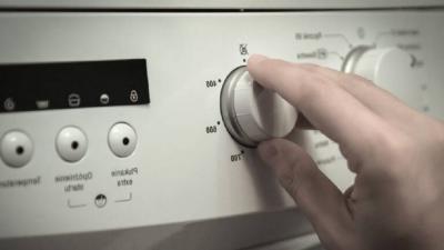 Britain Pushes to Avoid Energy-Hungry Appliances