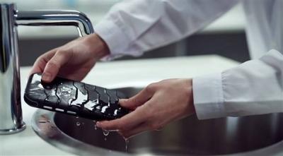 Good News: Antimicrobial Smartphones