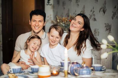 At What Age is it Okay for Children to Drink Tea and Coffee?