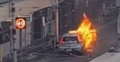Australian Burns Himself and His Car in Protest Against COVID-19 Restrictions