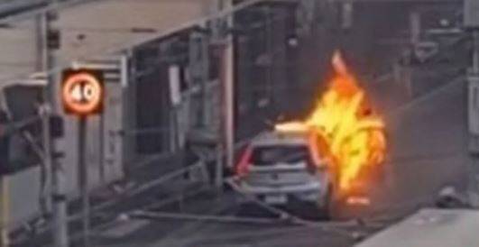 Australian Burns Himself and His Car in Protest Against COVID-19 Restrictions