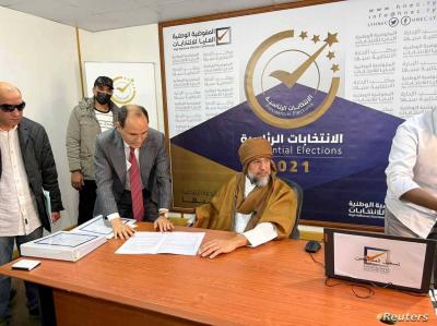 سيف الإسلام قد يقلب موازين الانتخابات.. ويهدد حظوظ حفتر