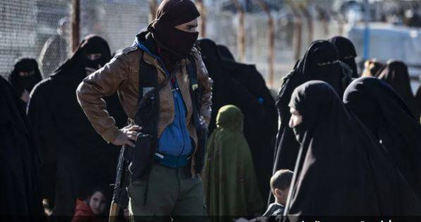 إرتفاع عدد الجرائم في مخيم الهول.. نساء داعش العنصر الأخطر