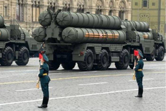 روسيا تعلن نجاحها بإطلاق صاروخ فرط صوتي