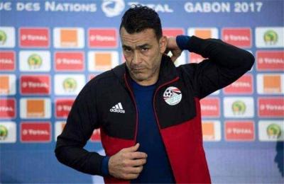 After the Match Between Egypt and Cameroon: El-Hadary Says We Will Publish a Photo of Abu Jabal's "Bottle"