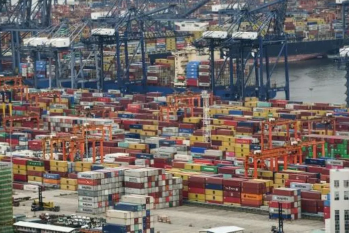 China Reopens One of the World's Major Ports