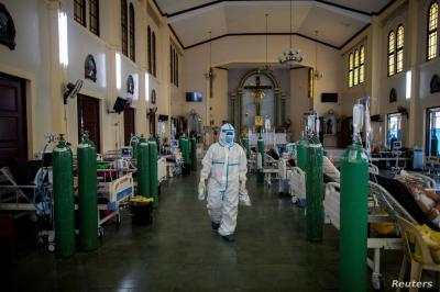 Did the Delta Variant Kill the Dream of Herd Immunity? Experts Respond