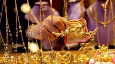 Lebanese Pledge Their Gold: 'Hundreds' Are No Longer Effective