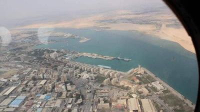 Title: Another Incident: A Ship Runs Aground in the Suez Canal and "Immediate Response" to the Situation