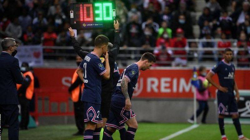Lionel Messi Makes First Appearance for Paris Saint-Germain