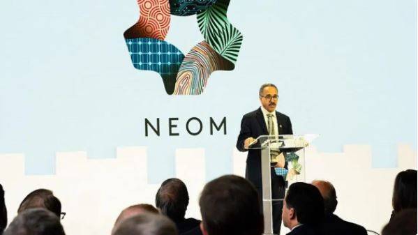 Neom Holds Meetings with the Business Community in America