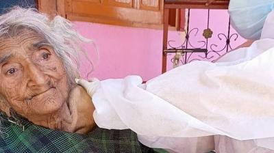 Elderly Woman Claims to be the Oldest Person Receives COVID-19 Vaccine