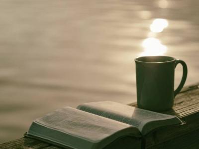 Drinking Hot Tea in Summer Cools the Body