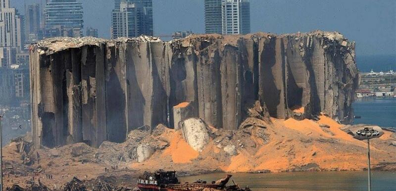 Grain Silos Left to Their Fate: The Most Dreadful Scenario for Commemorating the Explosion