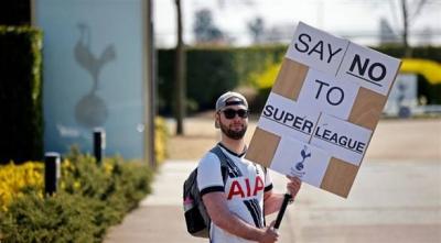 UEFA and the Super League Engage in a "Phony War"