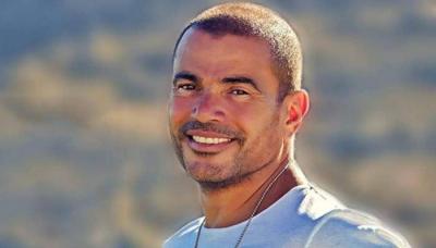 Amr Diab's Reaction to a Blind Girl Presenting Him a Braille Letter