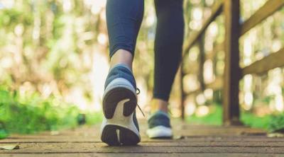 A Few Minutes of Walking After Eating Reduces the Risk of Two Diseases