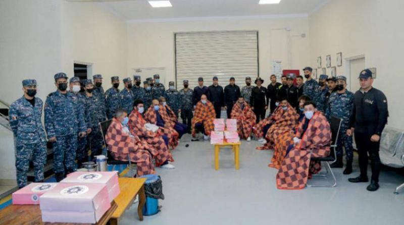 Egyptian Navy Rescues Crew of Lebanese Ship