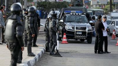 Title: Egypt: 3 People Kill a Child to Steal a "Tuk Tuk"