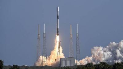 SpaceX Launches 53 New Satellites into Earth's Orbit