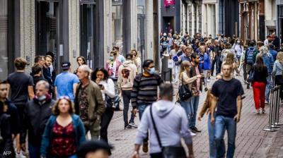 The Tallest People on Earth "Are Shrinking": What Is Happening Exactly?