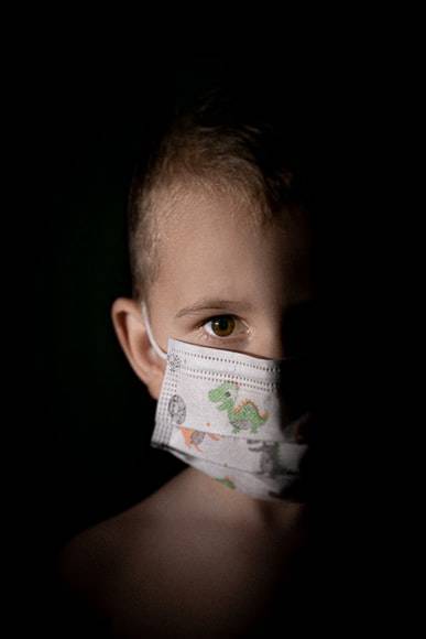 Common Symptoms of "Omicron" in Children: 3 Signs That Require Emergency Care
