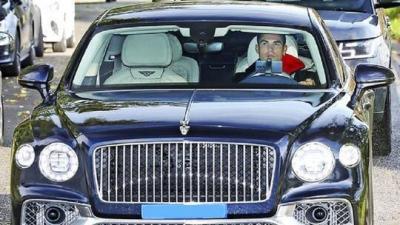 Ronaldo: 7 Hours in a Gasoline Queue Without Filling Up