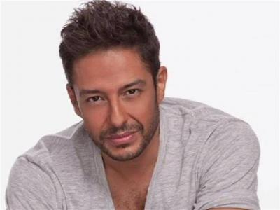 Mohamed Hamaki Sparks Anticipation for Full Song Release After "Life in a Picture" Teaser