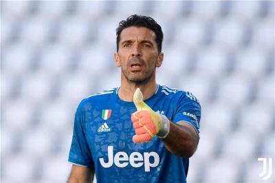 Italian Goalkeeper Buffon Tops List of Best Goalkeepers of the Last 30 Years
