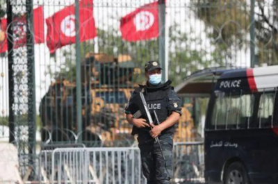 Tunisian Security Forces Arrest Parliament Member After Criticizing President