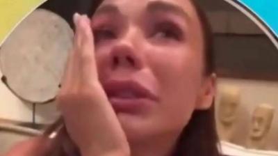 No More Instagram Today... A Famous Russian Blogger Cries in a Video