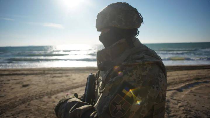 Anticipation of a Russian Amphibious Attack on Odessa: Ships Headed from Crimea