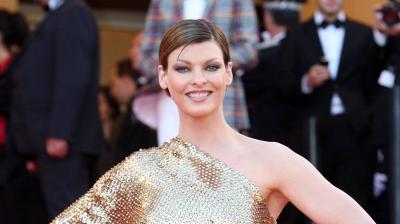 Famous Model Disfigured After Cosmetic Surgery: My Pain is Unbearable