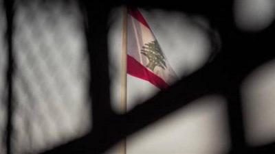 Collapse of the Public Sector: The Political Authority Just Watches