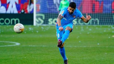 Atletico Wins Against Osasuna... Suarez Scores from 40 Meters