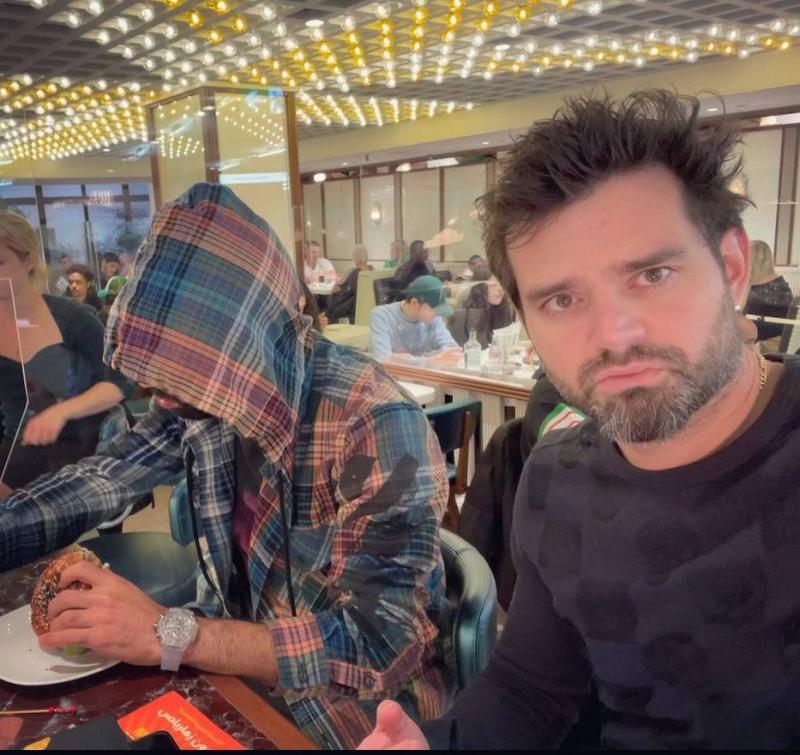 Mohamed Salah Appears Incognito with His Agent