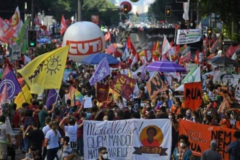 Tens of Thousands of Brazilians Demand Bolsonaro's Impeachment