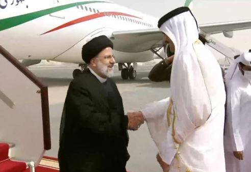 Qatar's Emir Receives Iranian President in Doha