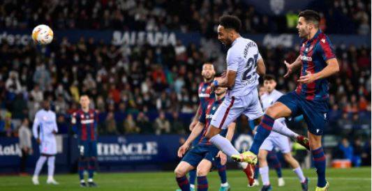 Barcelona Secures Precious Victory Against Levante and Climbs to Second Place