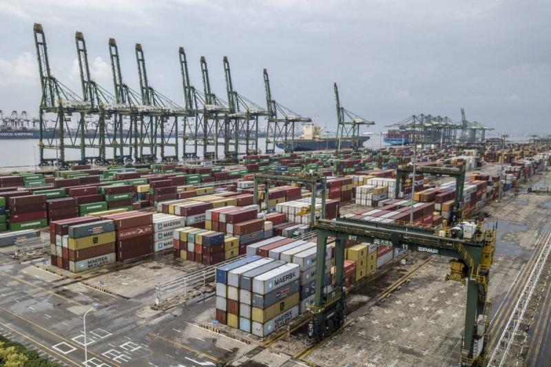 From Real Estate to Energy: Crises Surround China's Economy