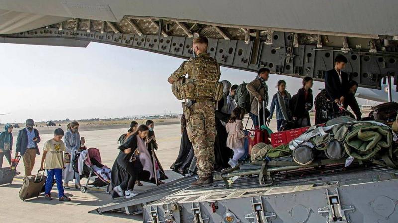 Britain: Taliban Barriers Around Kabul Airport Hinder Civilian Access